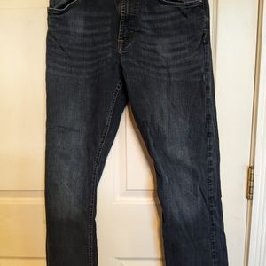 Wrangler Slim Straight  Men's Denim Jeans Blue size 33x30 Pre-owned